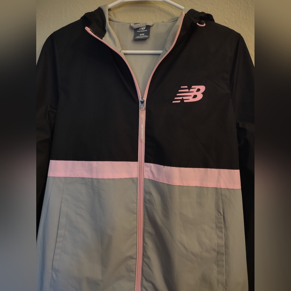 New Balance Hooded Fully Lined Color Block Windbreaker Jacket Size Medium - Picture 6 of 16